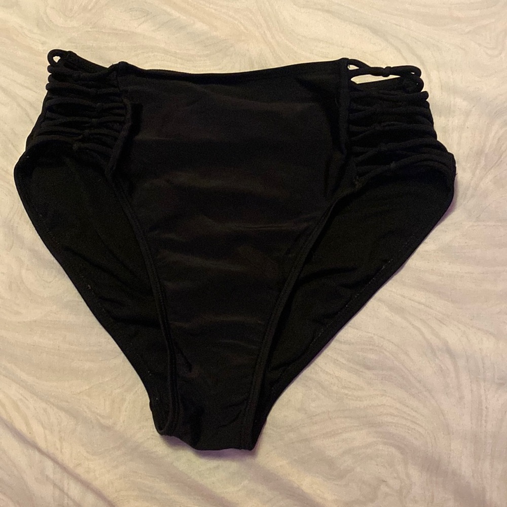 Xhilaration bikini bottoms